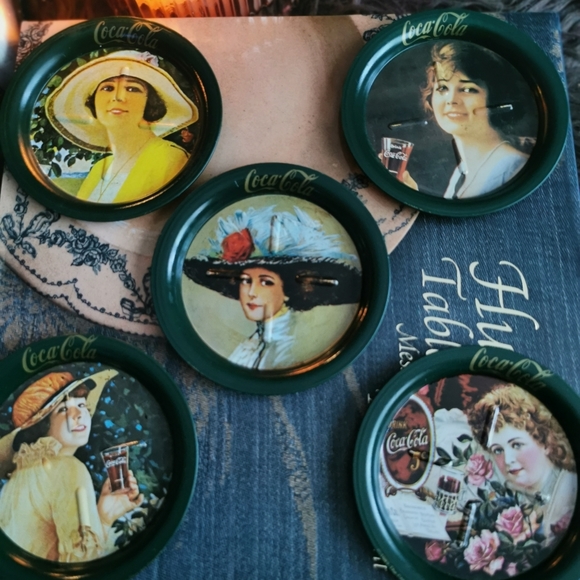 5Victorian coca cola coaster 1983. - Picture 3 of 9